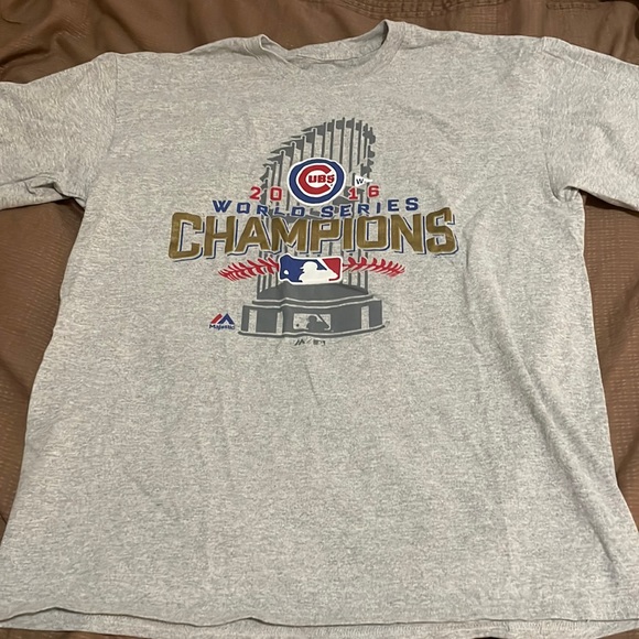 Other - Cubs World Series tshirt
